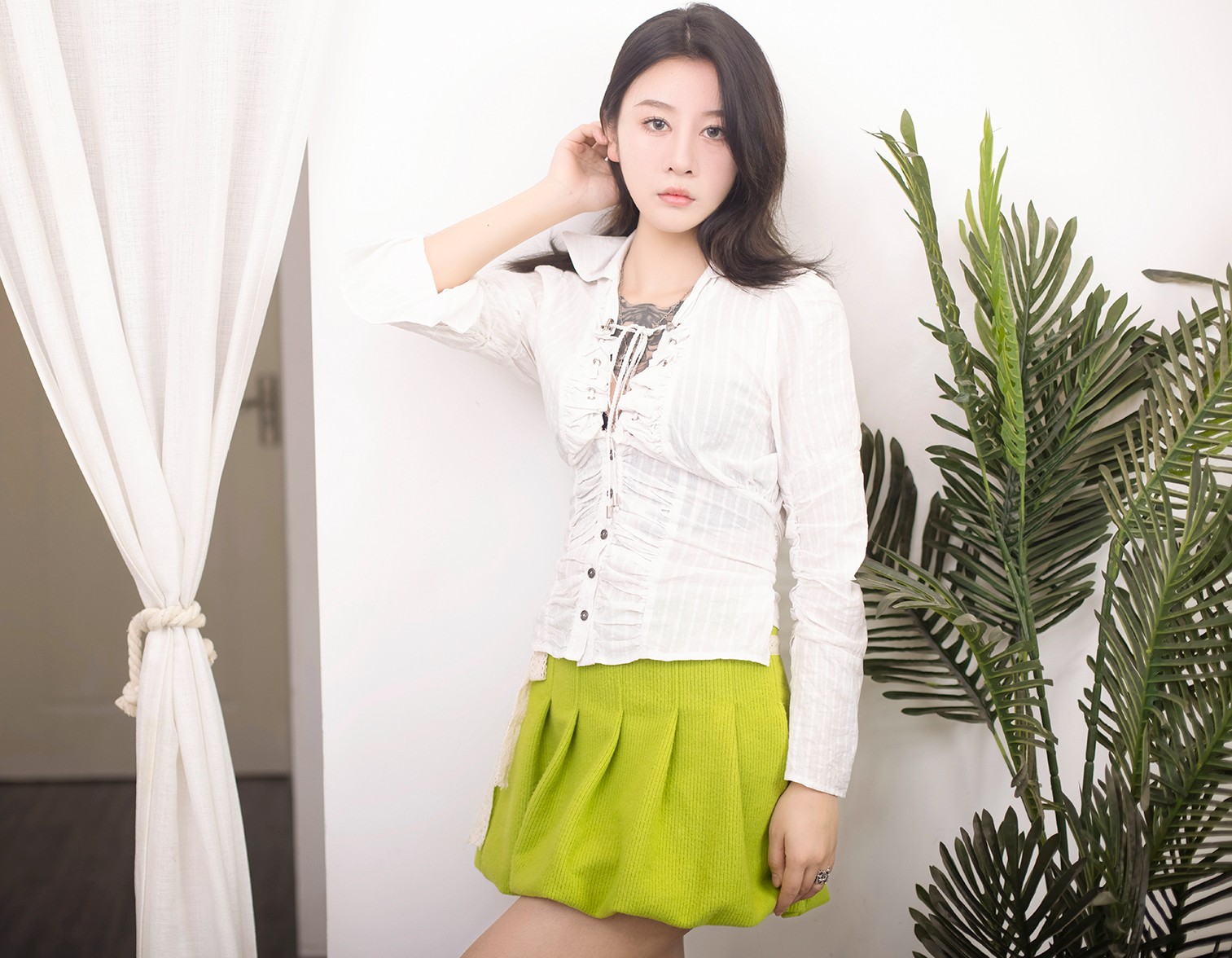 XM007-果果-性感纹身配黑色内衣